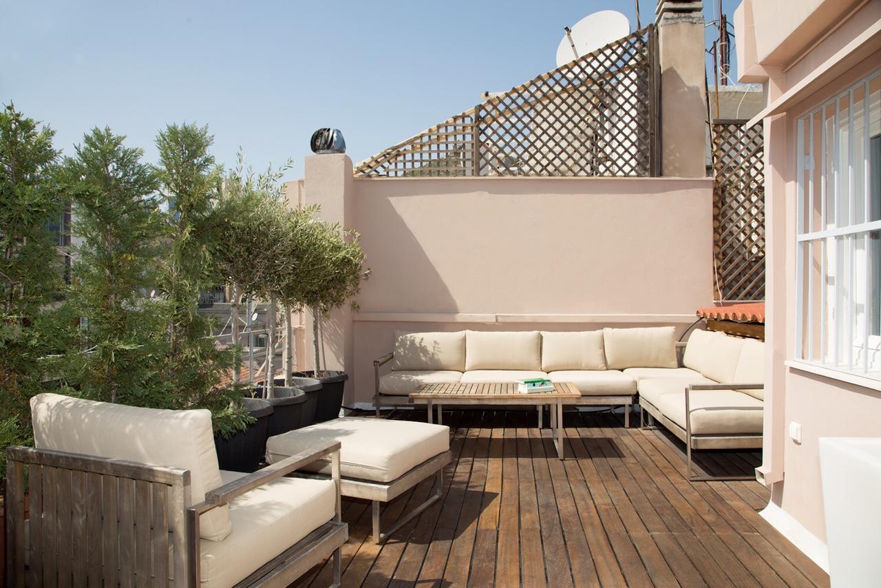 Beautiful Penthouse In With Outside Jacuzzi *